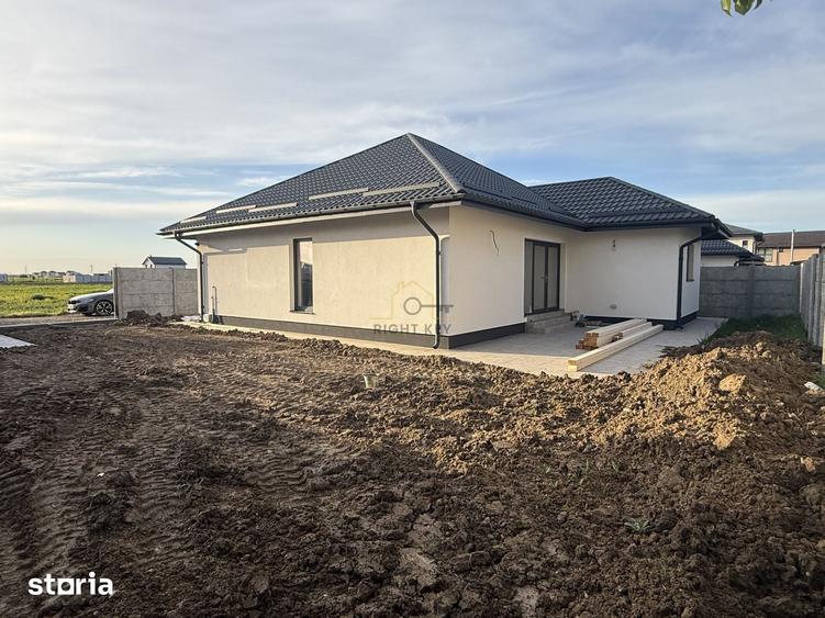 Casă cu 4 camere cu Teren 421 Mp în Dragomirești-Vale