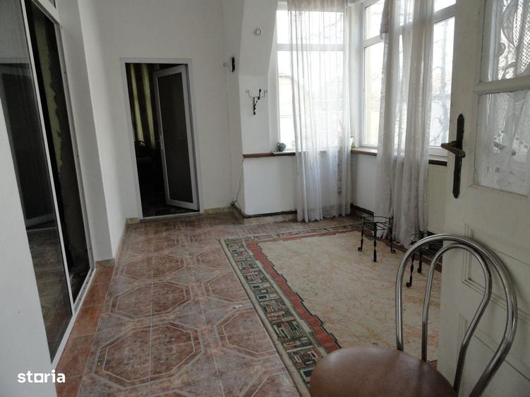 Casă cu 3 camere cu Teren 720 Mp în Pârneava