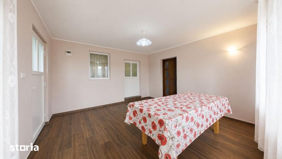Casă cu 3 camere cu Teren 1530 Mp în Șiria