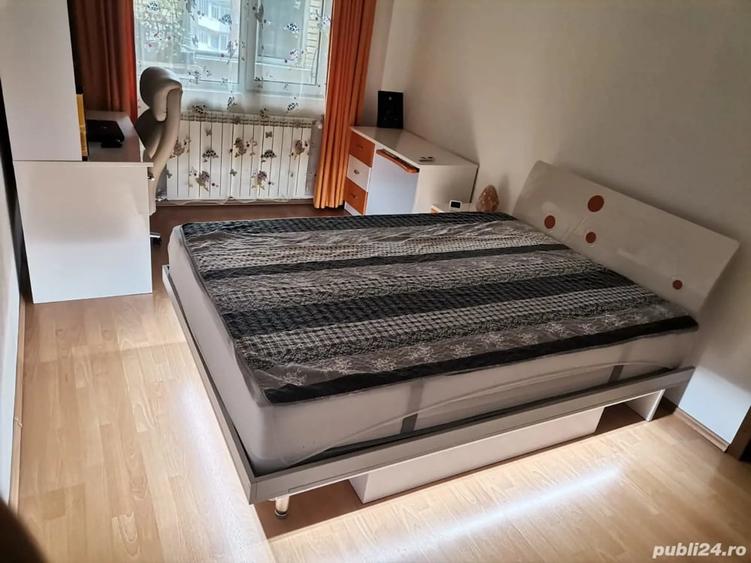 Apartament cu 3 camere decomandat în Ostroveni