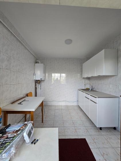 Apartament cu 3 camere în Alexandru cel Bun