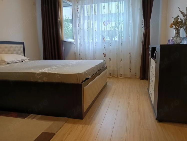 Apartament cu 2 camere semidecomandat în Roșu