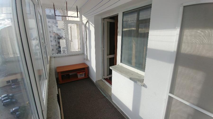 Apartament cu 2 camere decomandat, mobilat în Alexandru cel Bun