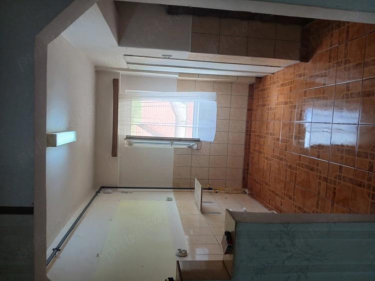 Apartament cu 3 camere decomandat în Fizeșu Gherlii