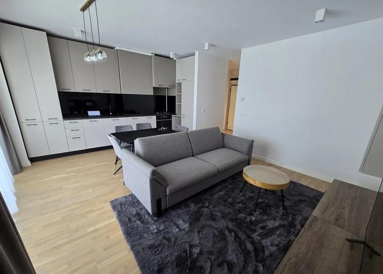 Apartament cu 2 camere decomandat în Herăstrău