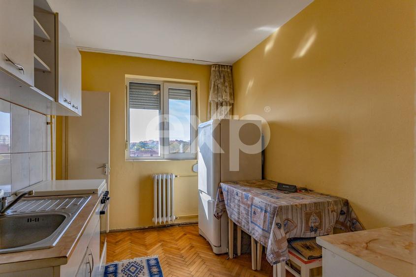 Apartament cu 3 camere semidecomandat în Șagului