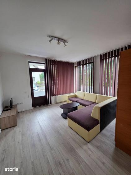 Apartament cu 2 camere în Centura