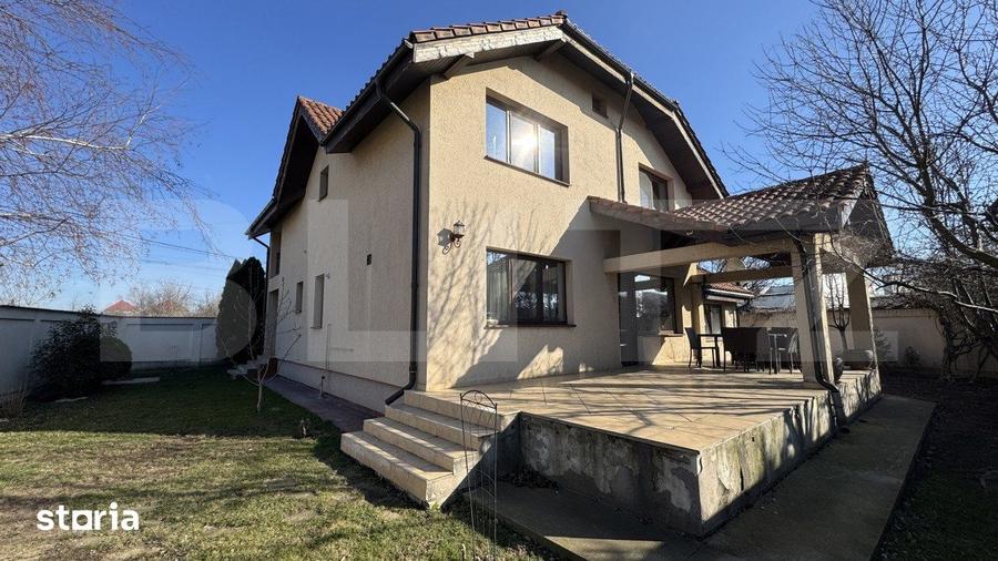Casă cu 4 camere cu Teren 588 Mp în Cârcea