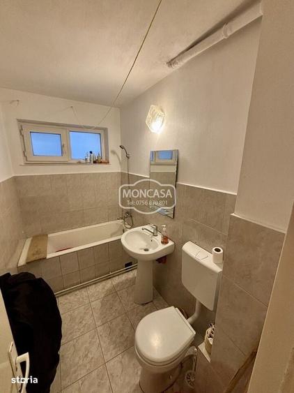 Spațiu comercial, de 85 mp, în Central