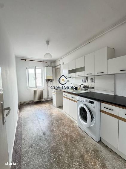 Apartament cu 4 camere în Hărmanului