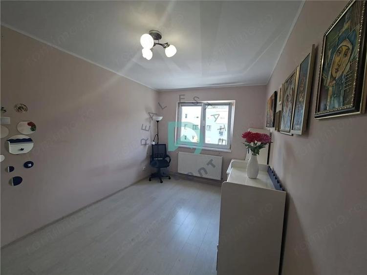 Apartament 2 camere Florilor, comision 0, etaj intermediar, loc de parcare - 17