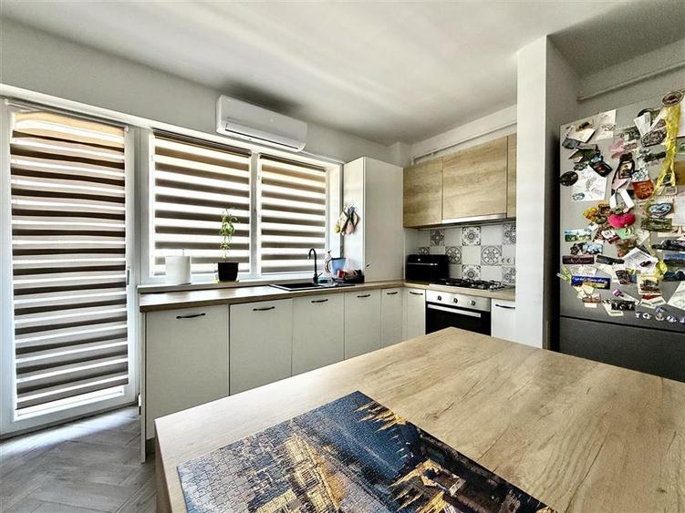 Apartament cu 2 camere decomandat în Sânpetru