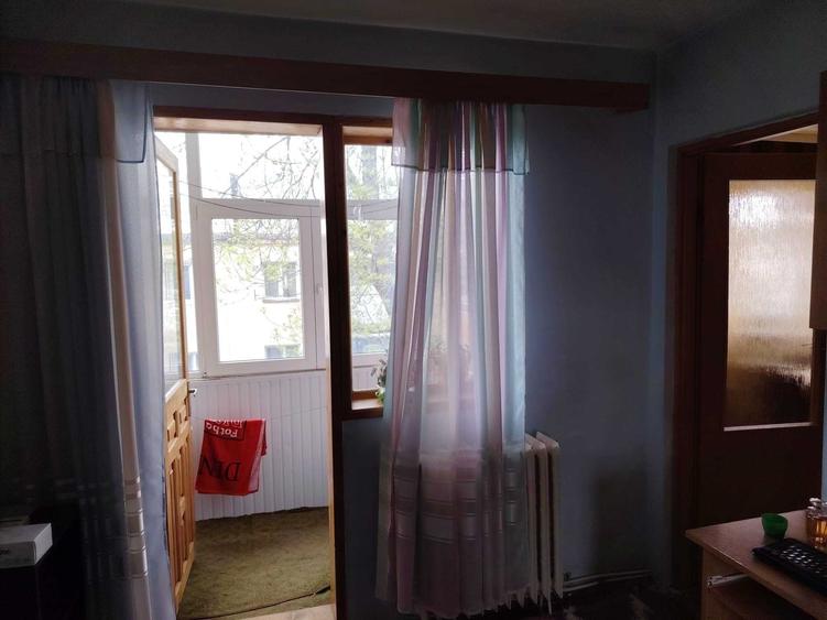 Apartament cu 3 camere semidecomandat în Fălticeni