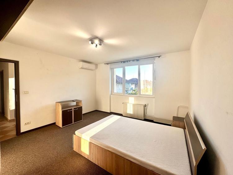 Apartament cu 2 camere decomandat în Complex Studențesc