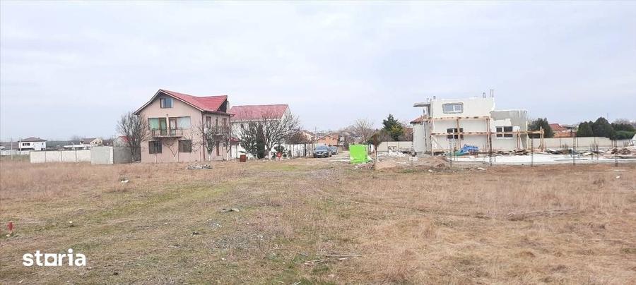 TEREN INTRAVILAN 469 MP. LANGA CASE ZONA DE PERSPECTIVA PRET 17.500 E - 12