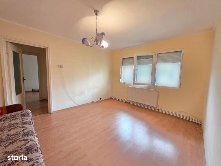 Apartament cu 2 camere semidecomandat în Central