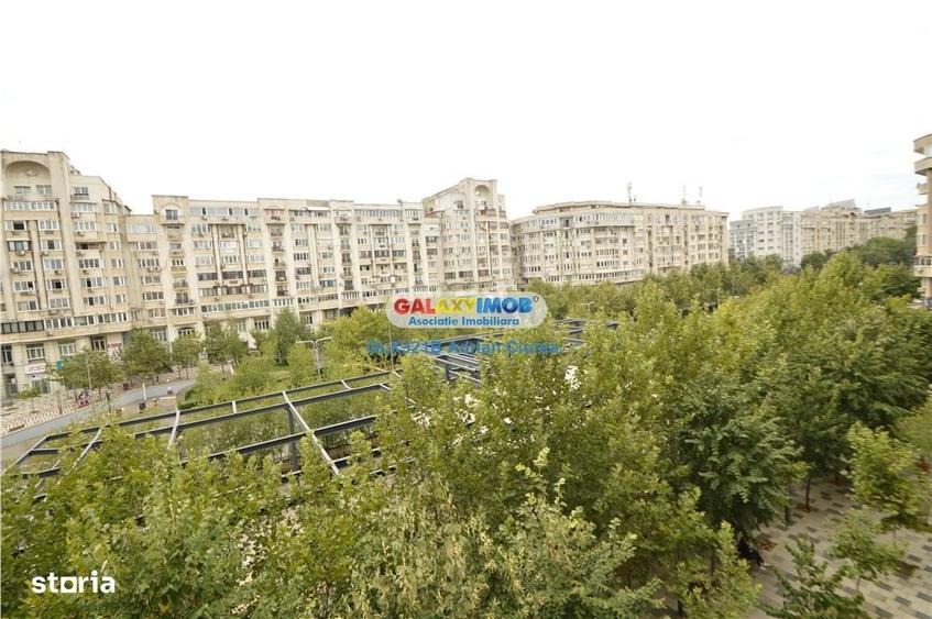 Apartament cu 3 camere decomandat în Decebal
