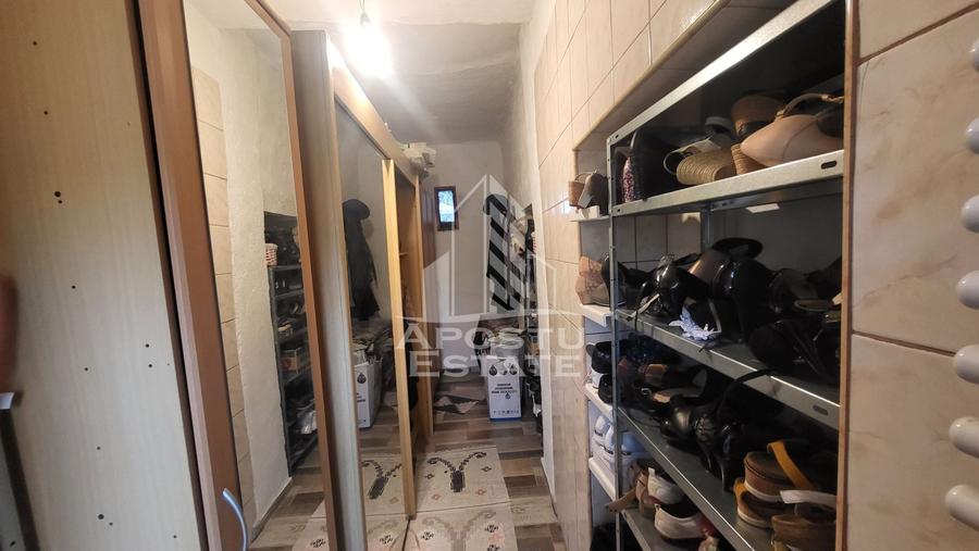 Casă individuală cu 6 camere cu Canalizare în Pișchia