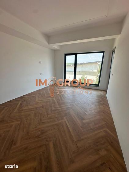 Casă cu 4 camere cu Teren 280 Mp în Păcurari