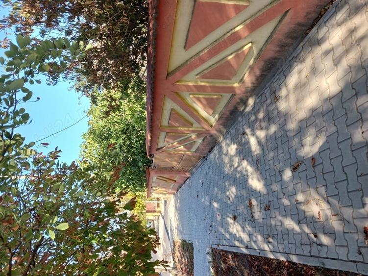 Casă cu 5 camere în Cuza Vodă
