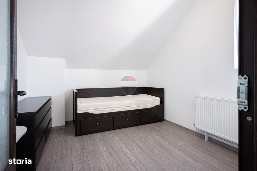 Casă cu 3 camere în Sânpetru