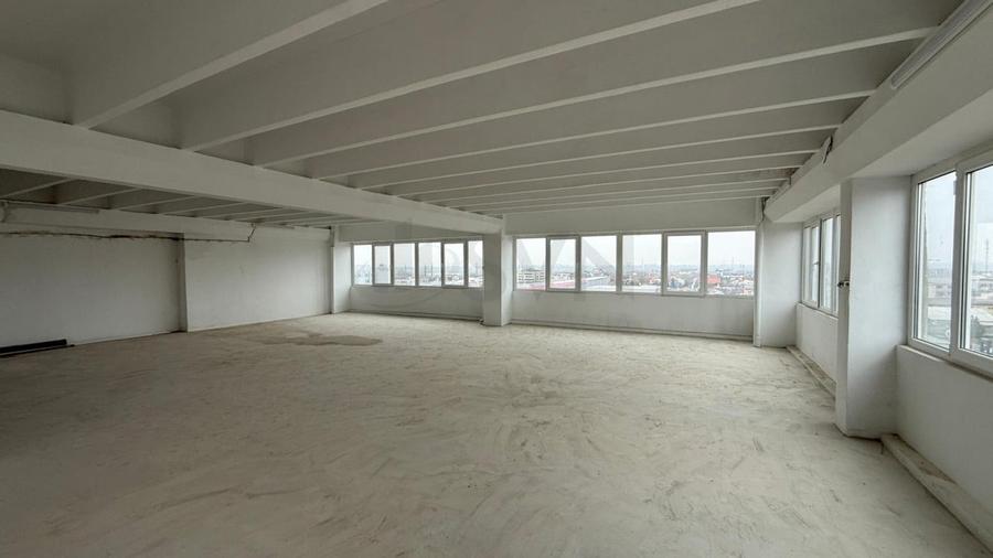 Spațiu comercial, de 366 mp, în Theodor Pallady