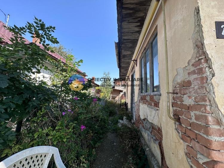 Casă cu 3 camere cu Canalizare în 1 Mai