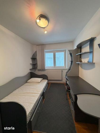 Apartament cu 3 camere decomandat în Copou