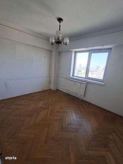 Apartament cu 4 camere decomandat în Lăpuș Argeș