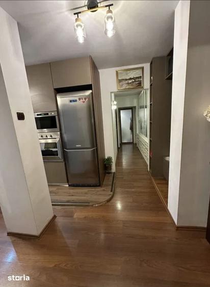 Apartament cu 3 camere decomandat în Banat