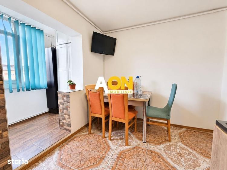 Apartament cu 3 camere decomandat în Cetate