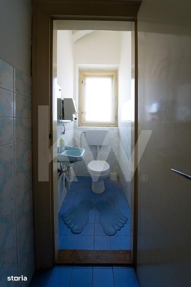 Apartament cu 4 camere decomandat în Central