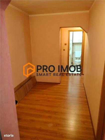 Apartament cu 2 camere semidecomandat în Micro 5