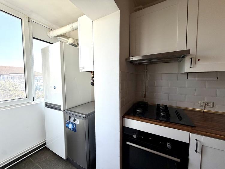 Apartament cu 2 camere decomandat, mobilat în Aradului