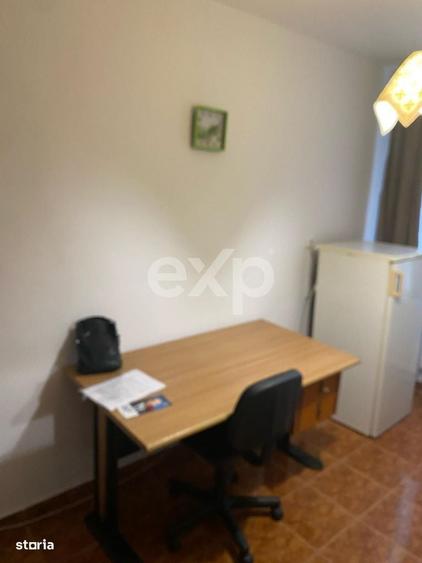 Apartament cu 2 camere semidecomandat în Calea București