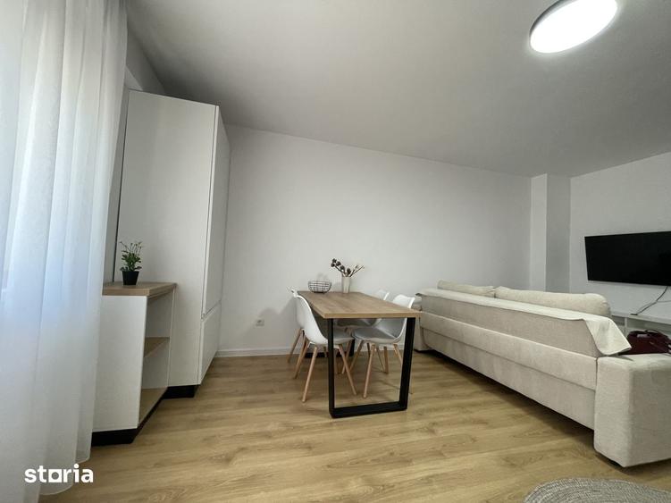 Apartament cu 3 camere în Cetate