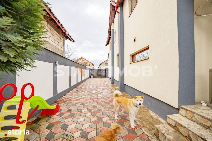 Casă cu 5 camere cu Teren 300 Mp în Sânpetru