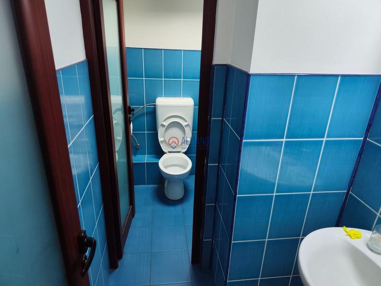 Birou, de 35 mp, în Central