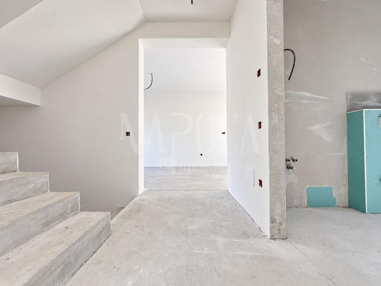 Duplex cu 5 camere cu Canalizare în Bună Ziua