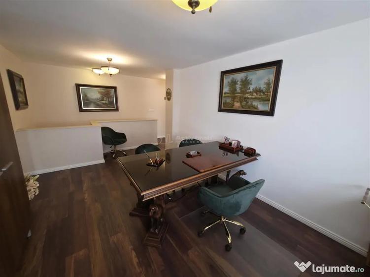 Casă cu 4 camere cu Teren 100 Mp în 1 Decembrie