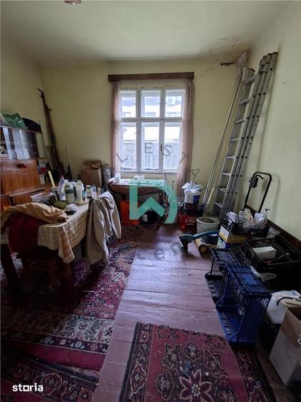 Casă cu 2 camere cu Teren 483 Mp în Astra