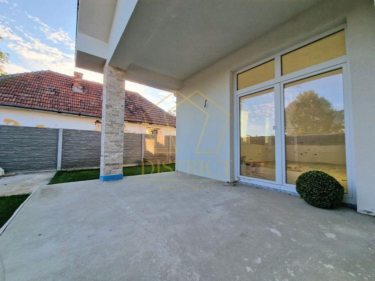 Duplex cu 3 camere cu Canalizare în Bucovăț (Remetea Mare)