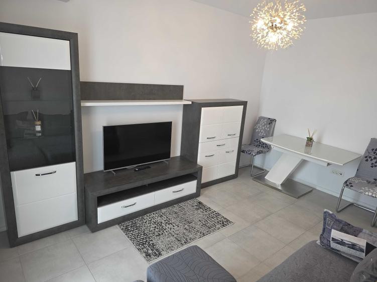 Apartament cu 2 camere decomandat în Găvana
