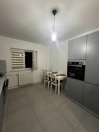 Apartament cu 2 camere semidecomandat în Tineretului