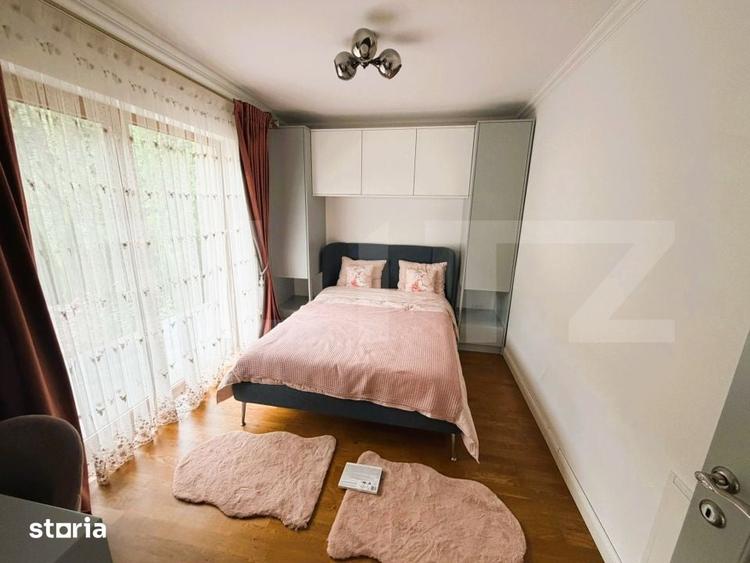 Casă cu 5 camere cu Teren 3000 Mp în Mălini