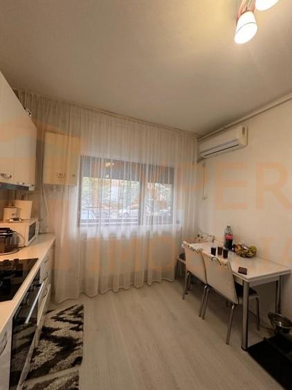 Apartament cu 2 camere decomandat, mobilat în Primo