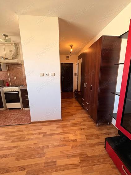 Apartament cu 2 camere semidecomandat în Girocului