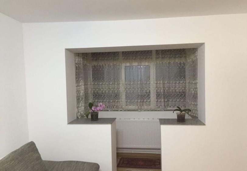 Apartament cu 2 camere semidecomandat în Exterior Vest