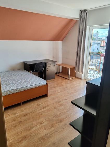 Apartament cu 2 camere decomandat în Exterior Vest