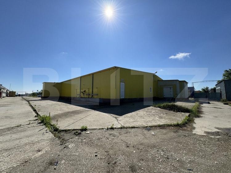 Spațiu industrial, de 4,403 mp, în Bucovăț